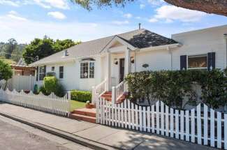 Updated Vintage Cottage in Chapman Park, Corte Madera 94925