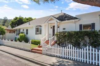 Updated Vintage Cottage in Chapman Park, Corte Madera 94925