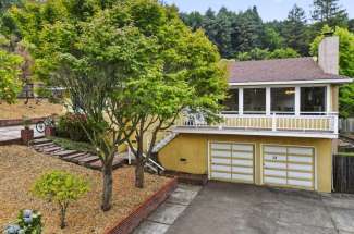 Fixer in Corte Madera on Half Acre Lot