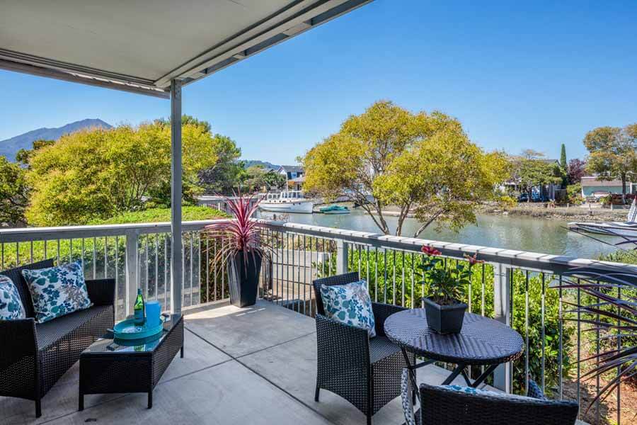 eck at waterfront condo Corte Madera