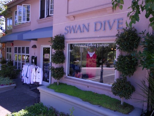 Swan Dive Consignment, Corte Madera, CA